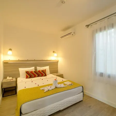 Mio Bianco Resort מלון בודרום